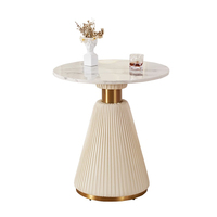 Table d'appoint en métal de style moderne contemporain Table d'appoint de lit ronde de conception italienne Table basse en marbre