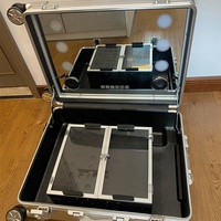 Boîte à cosmétiques LED miroir éclairé maquillage valise de voyage artiste coiffeuse Portable avec jambes bagages roulants