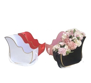 Simple cone-shaped round bronzing flower gift box a set of three