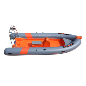 Gommone rigido sportivo con console centrale in PVC/Hypalon per passeggeri, ideale per la navigazione in acqua - Usato - Product Image 1