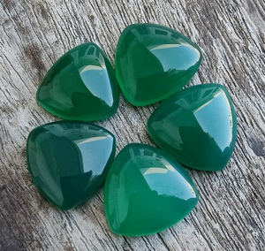 Ónix Verde Natural en Forma de Trillón, Cabujón Plano para Joyería, Anillos, Pulseras, Piedra de Nacimiento de Mayo para Hombres y Mujeres - Product Image 1