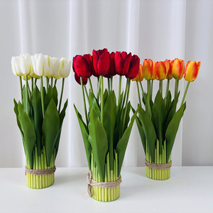 Planta Artificial de Tulipanes en Maceta de Doce Cabezas - Estilo Moderno, Material de Tela, Ecológico, Reutilizable/Reciclable para el Hogar Festivo - Product Image 1