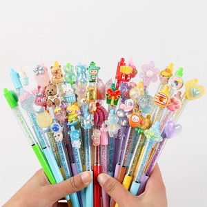 O&Q Mix Vente en gros de paillettes de mode pour stylo à bille à mécanisme rotatif, logo personnalisé, bleu/noir, 0,7 mm, scolaire, 16 cm, certifié EN-71 - Product Image 6