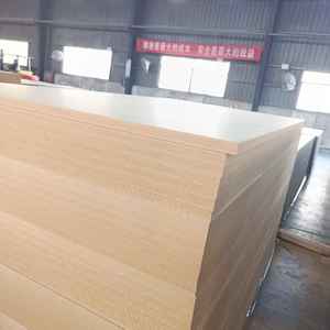 Pannello <span class=keywords><strong>in</strong></span> <span class=keywords><strong>MDF</strong></span> <span class=keywords><strong>Grezzo</strong></span>/Liscio 1220X2440X6mm/8mm/12mm/15mm/18mm per Mobili, Vendita Diretta dalla Fabbrica di <span class=keywords><strong>Pannelli</strong></span> a Base di Legno FSC - Product Image 1