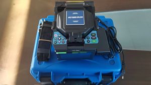 JW4109 Empalmador de Fusión de Fibra Óptica <span class=keywords><strong>Dispositivo</strong></span> de Herramienta de Cable Automático para FTTH - Product Image 5