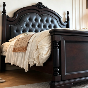 Cama Tradicional Queen Size de Madera Maciza con Almacenamiento, Tapicería Acolchada de Cuero Sintético y Patas Talladas - Product Image 5