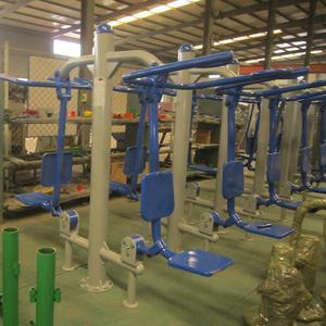 Equipo de gimnasio al aire libre para niños y adultos para ejercicio y entrenamiento - Product Image 1