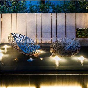 Escultura Dorada Grande Multifuncional de Acero Inoxidable 304 de Alta Calidad, Resistente al Agua y Duradera, para Montaje en Suelo Exterior - Product Image 4