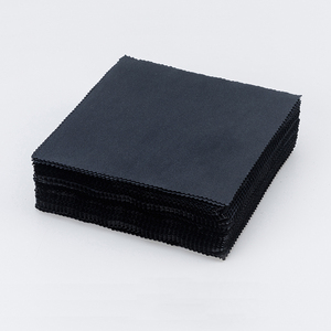 Paño de Limpieza de Microfibra para Gafas con Logotipo Personalizado Disponible en Negro, Paño Limpiador para Gafas de Sol - Product Image 2