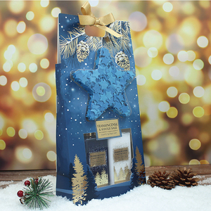 <span class=keywords><strong>Set</strong></span> Regalo di Lusso 2024 per la Cura del Corpo e Bagno con Lozione e Crema Mani Personalizzata dal Design Natalizio di Tendenza per le Feste - Product Image 4