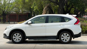 Honda CR-V 2013 2.0L FWD Edición Clásica 116hp SUV Compacto R17 Eficiente en Consumo de Combustible Confiable USADO Automático de 5 velocidades Autos con Volante a la Izquierda - Product Image 4