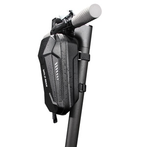 กระเป๋าหน้าแบบแข็ง <span class=keywords><strong>WILD</strong></span> MAN 2L สำหรับสกู๊ตเตอร์ไฟฟ้า Xiaomi M365 Ninebo G30 อุปกรณ์เสริมสำหรับสกู๊ตเตอร์ไฟฟ้า จักรยานไฟฟ้า - Product Image 1