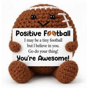 Peluche de Mini Balón de Fútbol Tejido a Crochet, Reafirmante y Reconfortante, Perfecto para Aficionados al Fútbol de Todos los Géneros y un Gran Regalo para las Fiestas - Product Image 1