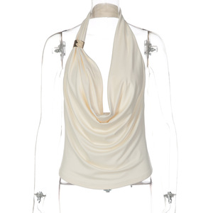 Vente chaude européenne et américaine : Nouvelle mode automne-hiver, Vêtements pour femmes en gros, Petit débardeur sexy dos nu à col licou de couleur unie - Product Image 6