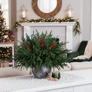 15 Pezzi di Rami di Pino Norfolk Artificiali Real Touch con Bacche Rosse, 19 Pollici, Ghirlande Natalizie in Cedro Finto - Product Image 3