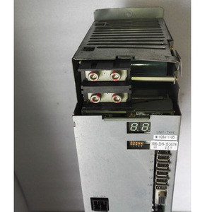 MIV08DB-1-B3 1006-2266-0651 026 U 1.0 Servoaccionamiento de Husillo AC para Automatización de Materiales de Aluminio y Plástico - Product Image 2