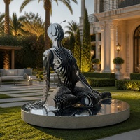 Sculpture abstraite de femme en métal plaqué, finition miroir 8K haut de gamme, sculpture de femme découpée sur mesure pour l'art urbain