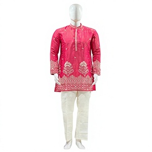 Ensemble Kurta rose scintillant pour homme avec broderies et perles, tenue traditionnelle indienne et pakistanaise pour festivals et mariages, coupe classique - Product Image 1