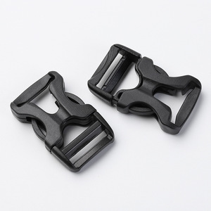 Hebilla de Liberación Lateral de Plástico Jiuyuan, Negra, Ajustable, para Bolsas, Duradera - Product Image 1