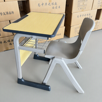 Ensemble de mobilier scolaire direct usine : Bureau d'étudiant avec chaise en plastique et support en acier pour salle de classe, salle de formation et bureau d'étude