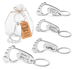 Porte-clés décapsuleur personnalisé avec logo, en laiton estampé à chaud, émail souple, dôme en époxy, bord métallique en relief, gravure séquentielle au dos - Product Image 1