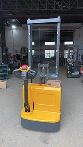 Montacargas Eléctrico Tipo Caminante de 1.5-2 Toneladas, Apilador Hidráulico de 1.6-3.5 m - Product Image 4