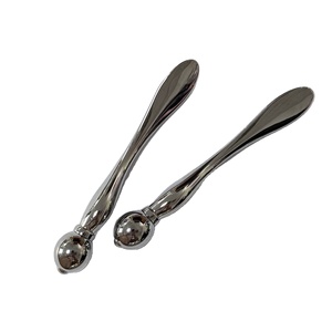 Mini Espátula de Metal Dorada y Oro Rosa para Mezclar Productos Faciales, Cuchara para Crema Facial Reafirmante, Espátula Cosmética con Rodillo Guasha para el Rostro - Product Image 1