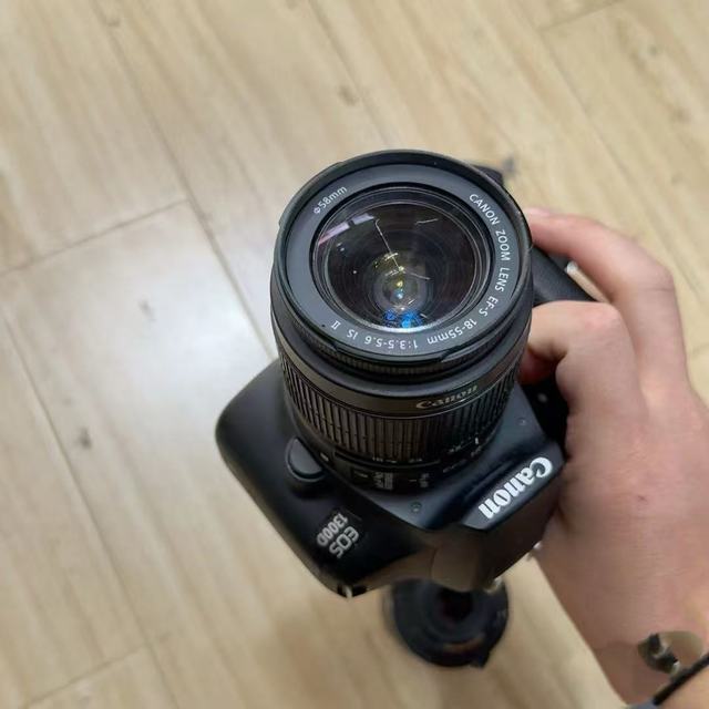 EOS 1300D+18-55mm Lens Original Canons Second Hand Used Camera DSLR Professional Digital Camera with Battery and Battery Charger