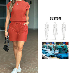 Completo Estivo Casual da Donna con T-Shirt a Maniche Corte in Maglia e Pantaloncini, Collo Tondo, Vita Elastica Sopra il Ginocchio, Comodo Set - Product Image 1