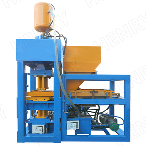 Machine de fabrication de blocs emboîtables en terre/argile/terre cuite <span class=keywords><strong>Henry</strong></span> 300 tonnes avec PLC et moteur - Product Image 4