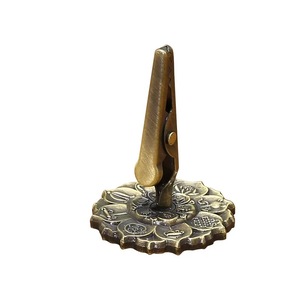Porta Incienso de Aleación con Forma de Loto y 8 Símbolos Auspiciosos, Quemador de Incienso Budista para el Hogar o Templo - Product Image 1