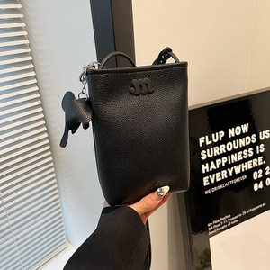 Bolsas de Moda de Luxo para Mulheres em Couro PU Autêntico, Design Simples e de Cor Sólida, Fechamento Aberto para o Verão - Product Image 2