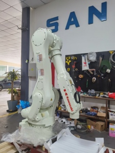 Bras de robot articulé industriel à six axes RS080N-B, robot de chargement/déchargement automatique de verre à grande vitesse, charge utile de 80 kg pour le verre - Product Image 5