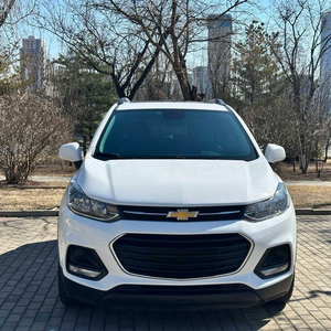 JX <span class=keywords><strong>Auto</strong></span> <span class=keywords><strong>Chevrolet</strong></span> <span class=keywords><strong>Trax</strong></span> 2018 330T LS 2WD LHD SUV 1.4T Turbo Euro VI Emissioni 1-25000 Miglia 100-150 CV 200-300 Nm Automatico - Product Image 2