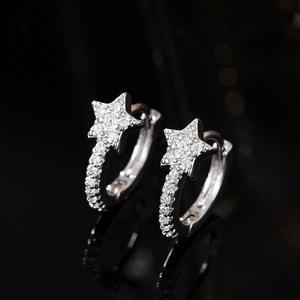 Orecchini a stella carini per donna, gioielli per le orecchie semplici e delicati, alla moda, da indossare ogni giorno - Product Image 3