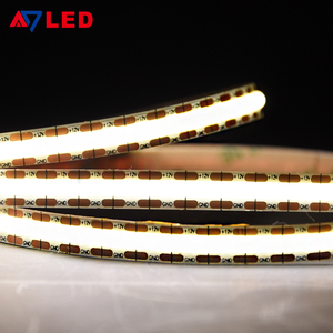 Mini bande LED découpable 528 LED/m DC12V 8mm PCB blanc souple blanc chaud 2700K pour usage intérieur Garantie 3 ans - Product Image 3