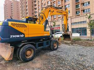 Excavatrice sur pneus d'occasion Hyundai 210WVS à faible nombre d'heures pour travaux de terrassement – Excavatrices d'occasion Hyundai 210, 220, 240 à vendre - Product Image 4