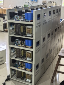 CE JJW精密浄化パワー電圧レギュレータ単相精度1% AC 220V 110 1KVA 2KVA 3KVA 5KVA 10KVA 15KVA 20KVA - Product Image 3