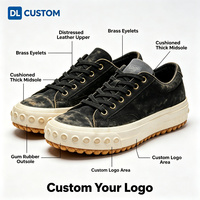 Zapatillas bajas personalizadas de plataforma de gamuza lavada estilo vintage con cordones de tela, borde de puntos, suela de goma gruesa, soporte de arco y transpirables.