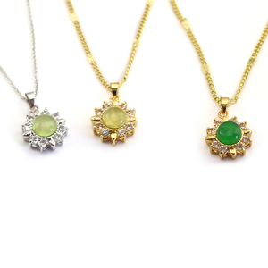 HY0016 Modische Jade eingelegte Zirkon Anhänger Edelstahl Halskette, grüner runder Anhänger Schmuck, exklusiver Schmuck für Damen - Product Image 1