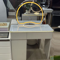 Station de maquillage, coiffeuse avec miroir LED extensible éco-responsable, ensemble de meubles de dressing avec armoire latérale intégrée, mobilier compact en gros OEM