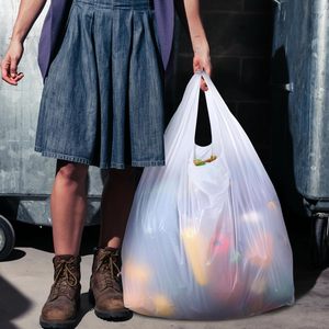 ถุงขยะแบบเสื้อยืด ถุงหิ้ว HDPE ถุงขยะแบบใช้แล้วทิ้ง สำหรับใช้ในครัวเรือนและซูเปอร์มาร์เก็ต - Product Image 4