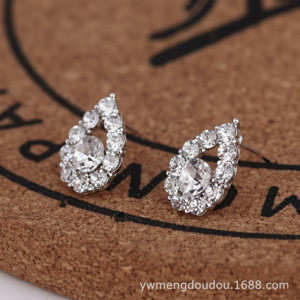 Tending oro rosa lampadario moda orecchini a cerchio in lega di cristallo stella orecchini vendita calda all'ingrosso - Product Image 1