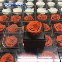 Nouveau design noir avec des roses argentées brillantes Rose préservée enchantée dans une boîte en cuir de luxe haut de gamme