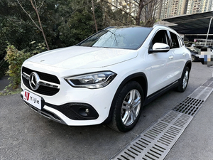 <span class=keywords><strong>Mercedes</strong></span>-Benz GLA180 SUV d'occasion, automatique, conduite à gauche, intérieur foncé, pneus R18, 100-150 ch, norme Euro VI, bon <span class=keywords><strong>prix</strong></span> - Product Image 3