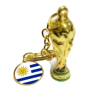 <span class=keywords><strong>Porte</strong></span>-clés en métal souvenirs de football tendance avec pendentif mousqueton couleur personnalisée pour design explosif de trophée - Product Image 4