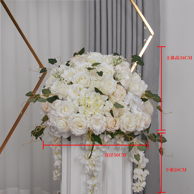 Palla di fiori bianchi