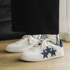 Zapatillas Deportivas Casuales para Pareja, de Caña Baja, con Decoración de Estrellas, Transpirables, Ligeras, Color Verde Perenne, con Cordones, a la Moda, para Otoño - Product Image 2