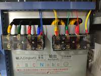 Régulateur de tension automatique industriel triphasé 50000 Watts 35 KVA 1000 KVA AVR SVC Stabilisateur de tension haute efficacité 50Hz contre les surtensions
