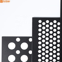 Tôle d'aluminium perforée sur mesure à haute ouverture, à petits trous hexagonaux, pour le refroidissement des racks de serveurs et les grilles d'enceintes